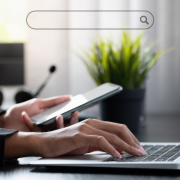 Saber ouvir críticas e agir com estratégia transforma feedbacks em crescimento, orienta a Saftec Digital.
