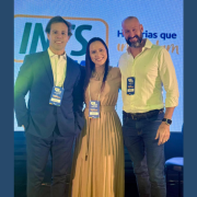 SUS e dignidade cotidiana mostram que atendimento não é favor, é direito — e, como reforça Ian dos Anjos Cunha, precisa funcionar de verdade na vida real.