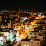 Três Lagoas avança na modernização da iluminação pública e alcança 7 mil pontos atualizados