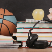 No esporte educacional, Sérgio Bento De Araújo mostra como os jogos estimulam autonomia, protagonismo e fortalecem a aprendizagem de forma prática e significativa.