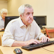 Os desafios da proteção social em um cenário digital, segundo o Sindnapi - Sindicato Nacional dos Aposentados, Pensionistas e Idosos, e os caminhos para inclusão.